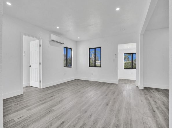 940 SW 28th St, Fort Lauderdale FL 33315