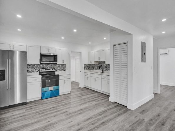 940 SW 28th St, Fort Lauderdale FL 33315