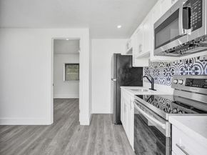 940 SW 28th St, Fort Lauderdale FL 33315