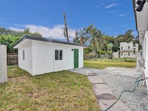 940 SW 28th St, Fort Lauderdale FL 33315