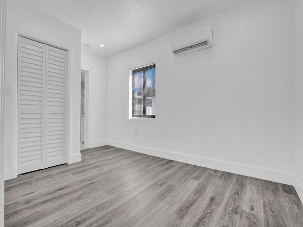 940 SW 28th St, Fort Lauderdale FL 33315