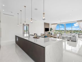 246 NE 6th Avenue Ph, Delray Beach FL 33483