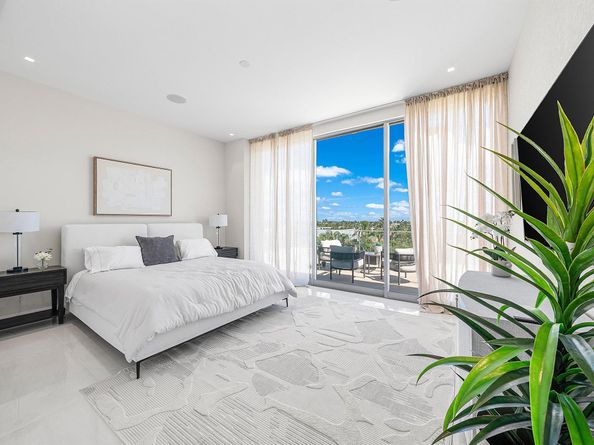246 NE 6th Avenue Ph, Delray Beach FL 33483
