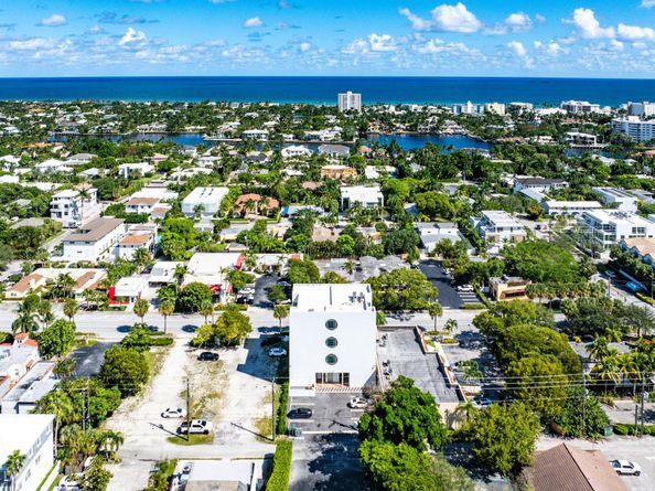 246 NE 6th Avenue Ph, Delray Beach FL 33483
