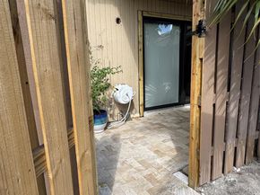 8011 SW 22nd Ct 8011, Davie FL 33324