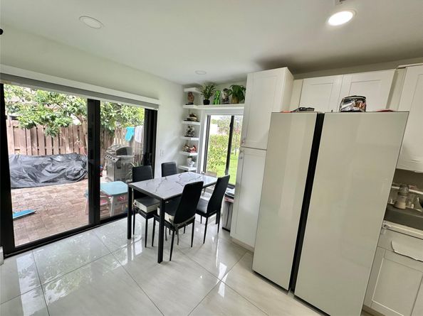 8011 SW 22nd Ct 8011, Davie FL 33324