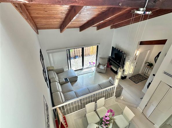 8011 SW 22nd Ct 8011, Davie FL 33324