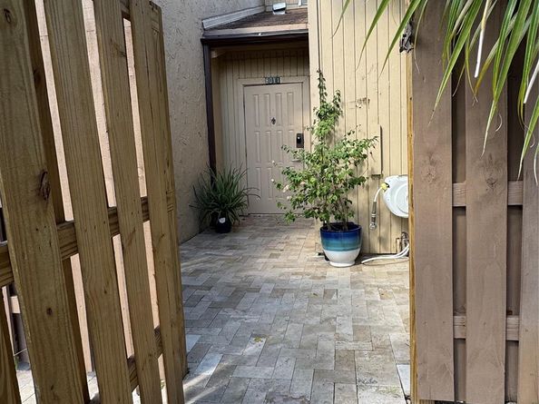 8011 SW 22nd Ct 8011, Davie FL 33324