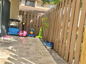 8011 SW 22nd Ct 8011, Davie FL 33324