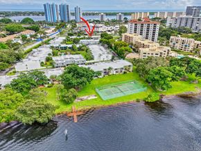 382 Golfview Road C, North Palm Beach FL 33408