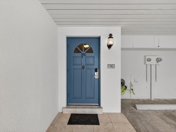 382 Golfview Road C, North Palm Beach FL 33408