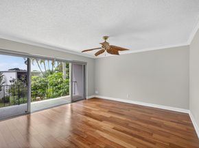 382 Golfview Road C, North Palm Beach FL 33408