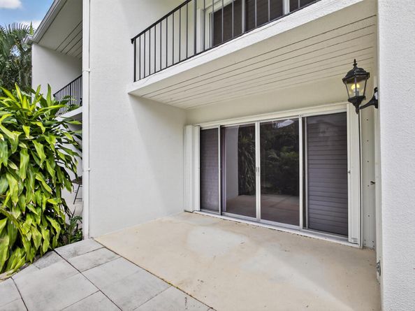 382 Golfview Road C, North Palm Beach FL 33408