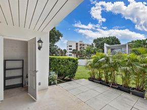 382 Golfview Road C, North Palm Beach FL 33408