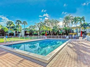 382 Golfview Road C, North Palm Beach FL 33408