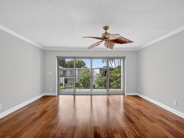382 Golfview Road C, North Palm Beach FL 33408