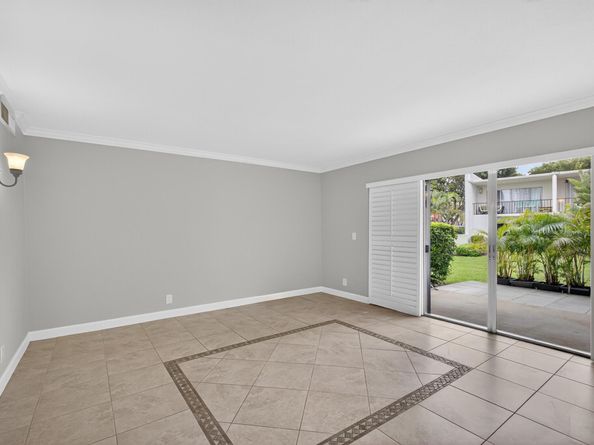382 Golfview Road C, North Palm Beach FL 33408