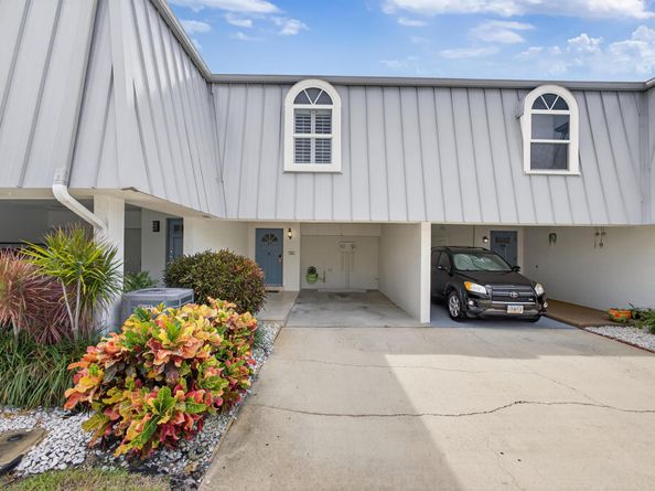 382 Golfview Road C, North Palm Beach FL 33408