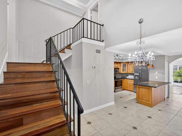 382 Golfview Road C, North Palm Beach FL 33408