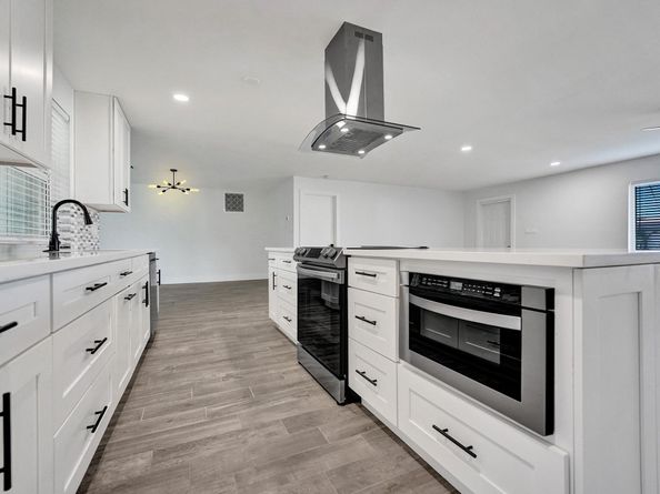 11600 NW 26th St, Plantation FL 33323