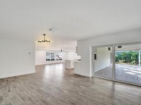 11600 NW 26th St, Plantation FL 33323