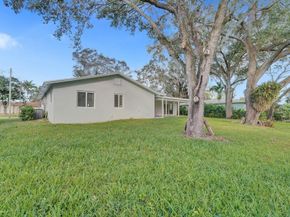 11600 NW 26th St, Plantation FL 33323