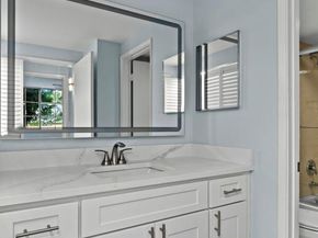 123 Yacht Club Way 207, Hypoluxo FL 33462
