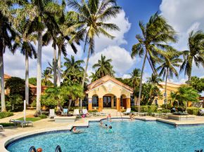 123 Yacht Club Way 207, Hypoluxo FL 33462