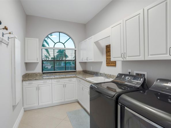 4410 NE 24th Ter, Lighthouse Point FL 33064