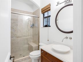 4410 NE 24th Ter, Lighthouse Point FL 33064