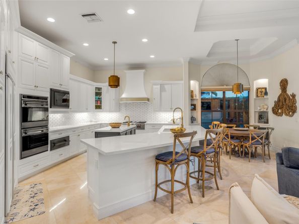 4410 NE 24th Ter, Lighthouse Point FL 33064