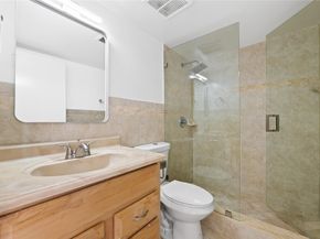 1100 Crystal Lake Dr 209, Deerfield Beach FL 33064