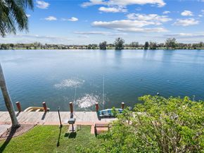 1100 Crystal Lake Dr 209, Deerfield Beach FL 33064