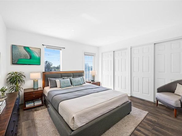 1100 Crystal Lake Dr 209, Deerfield Beach FL 33064