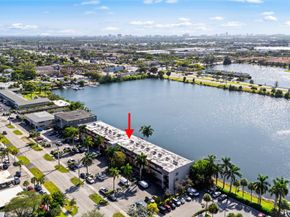 1100 Crystal Lake Dr 209, Deerfield Beach FL 33064