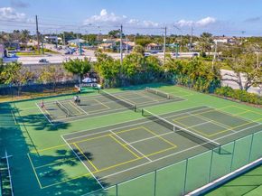 11370 Twelve Oaks Way 218, North Palm Beach FL 33408