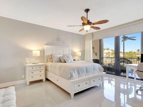 11370 Twelve Oaks Way 218, North Palm Beach FL 33408