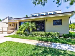 11370 Twelve Oaks Way 218, North Palm Beach FL 33408