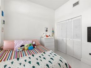 75 N Gables Blvd, Weston FL 33326