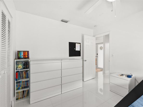 75 N Gables Blvd, Weston FL 33326