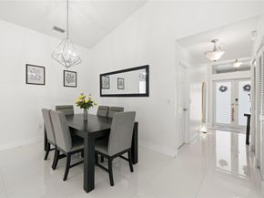 75 N Gables Blvd, Weston FL 33326