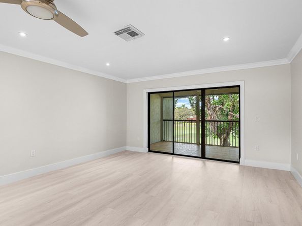 18 Stratford Drive E F, Boynton Beach FL 33436