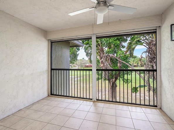 18 Stratford Drive E F, Boynton Beach FL 33436