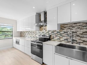 18 Stratford Drive E F, Boynton Beach FL 33436