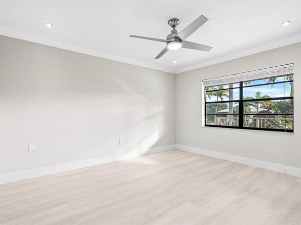 18 Stratford Drive E F, Boynton Beach FL 33436