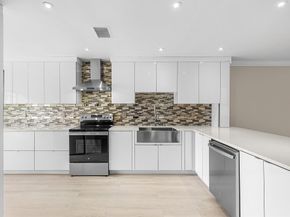 18 Stratford Drive E F, Boynton Beach FL 33436