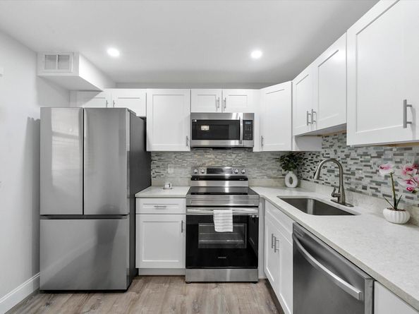 2840 Somerset Dr 205M, Lauderdale Lakes FL 33311