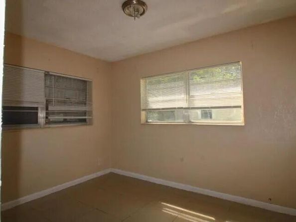 1205 W 24th Street, Riviera Beach FL 33404