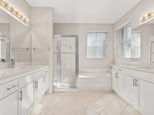 1366 Crossbill Court, Weston FL 33327