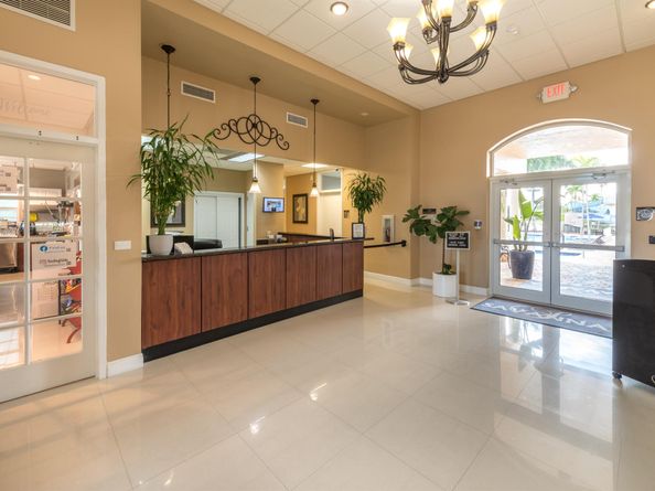 1366 Crossbill Court, Weston FL 33327